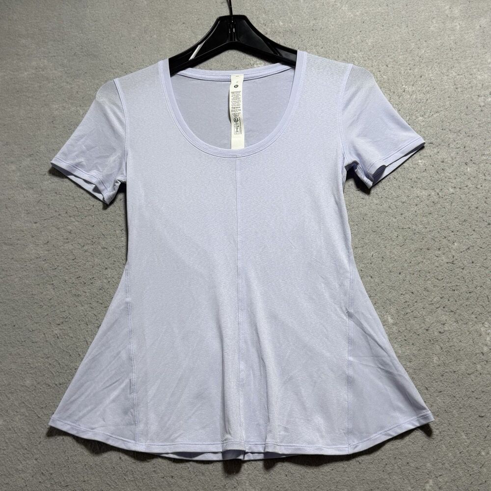 Lululemon Lightweight Flowy Hem Short Sleeve Shirt Women’s Size 2 Purple